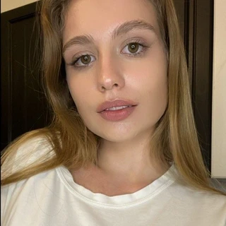 𝓐𝓷𝓷𝓪 𝓒𝓱𝓮𝓻𝓻𝔂🍒