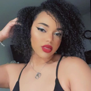 𝔞𝔯𝔦𝔞 𝔯𝔢𝔫𝔢𝔢 ♡