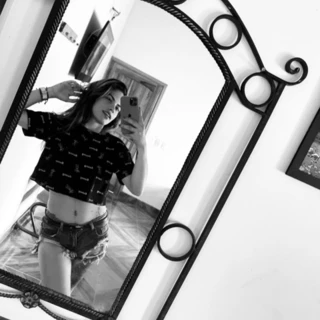 Astrid Leon