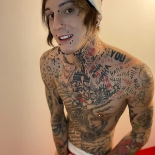 Tattooed guy 🔥