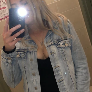 Ava Black