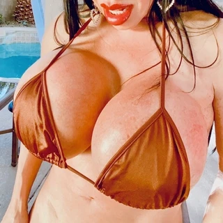 Ava Devine
