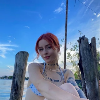 elle ☀️