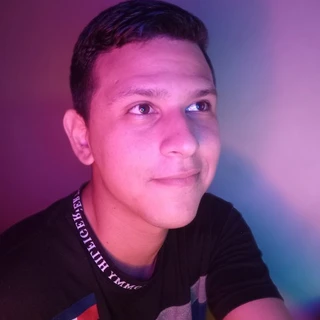 🤩Axel🤩