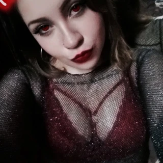 Daniela🍒
