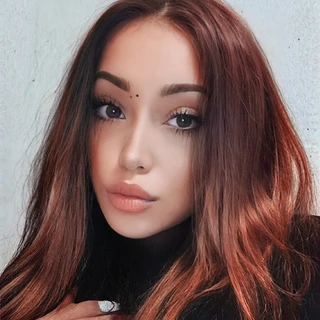 Natalia 🍑