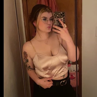♡ 𝔞 𝔫 𝔫 𝔦 𝔢 ♡