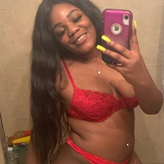 pretty girls are bitches 😇💰
