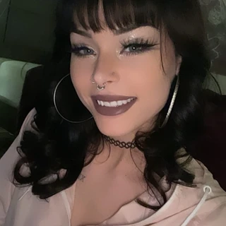 Your virtual gf👸🏻