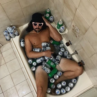 𝘽 𝘼 𝙉 𝙉 𝙊 𝙏 𝙕