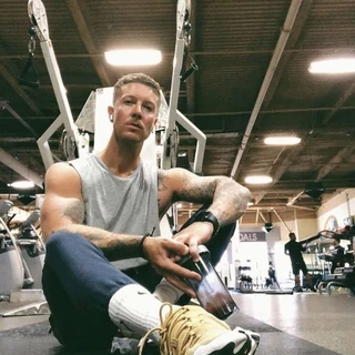 Bastian Ellis