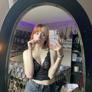 lexi 🐝