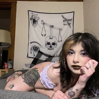 Lo ✨