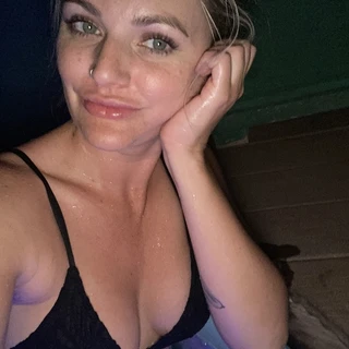 Beach Blondie