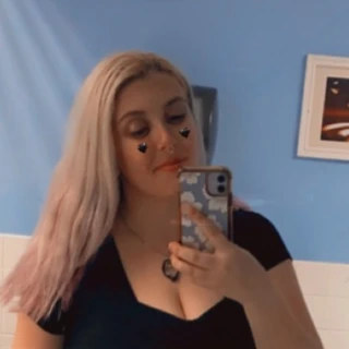 CurvyCutieLex