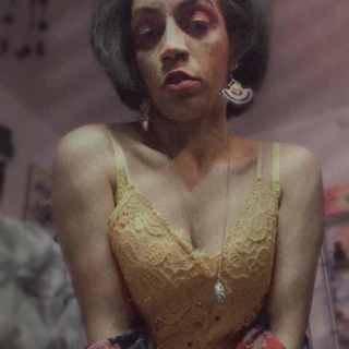 Queen S