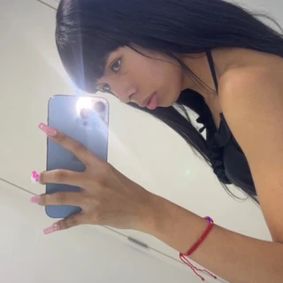 Gatita in París💖