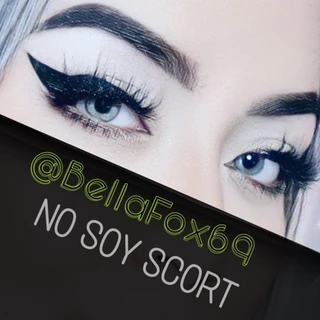 Bella Fox 🖤