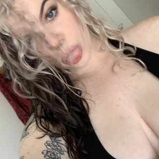 Bethany🥰
