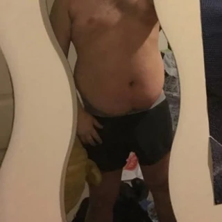 Leo R