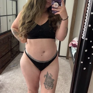 Menah Elizabeth🍑