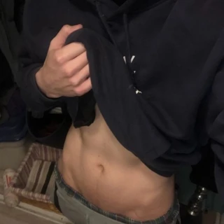 😈