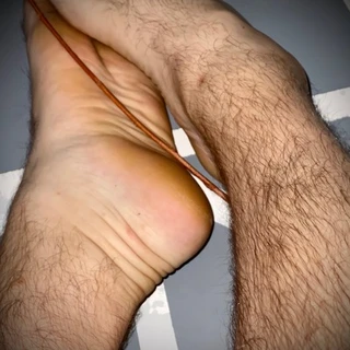 BigManlyFeet