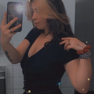 𝖇𝖑𝖆𝖈𝖐 𝖐𝖎𝖘𝖘𝖊𝖘