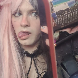 Hel🖤