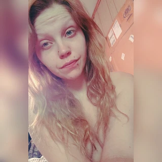 Stoner babe 😘