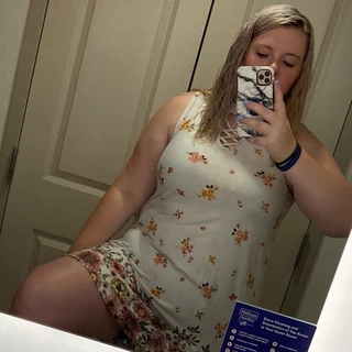 J🍑