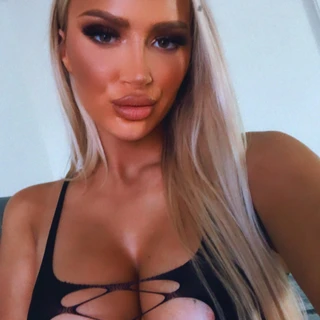 Blondedoll