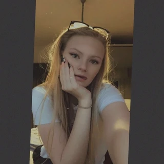 MQueenF🖤