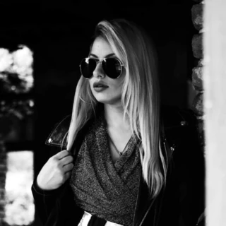 Blondina