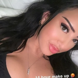 Bobbie Mercedes 💦🍑💜😛