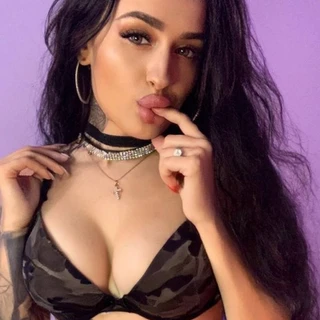 Camilla💥