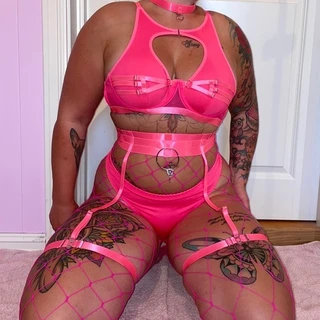 Bootybarbiee🍑🍭 Top 7% worldwide💋😏