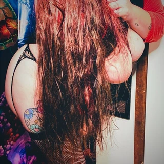 😈