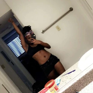 Brandi🍾🍾
