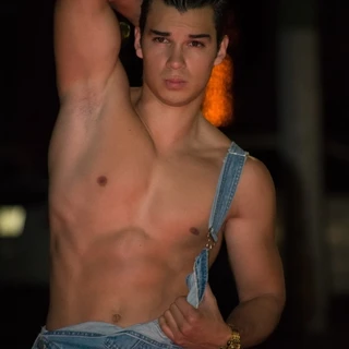 Brandon Castañeda