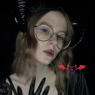 Bella 🕸 Bratty Deviless