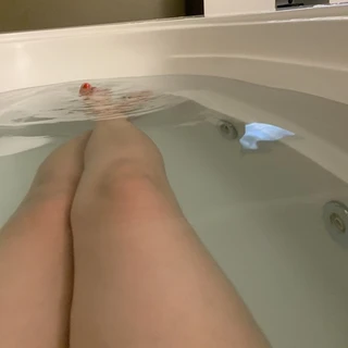 😜