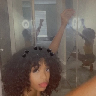 ✨ your fav br0wn skin h0ttie ✨ 🆓