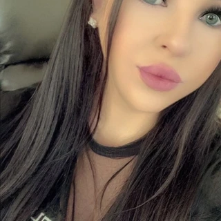 QueenOfHearts🖤