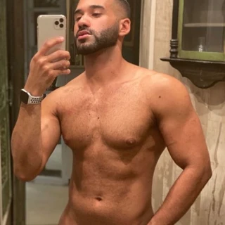Bruno Hairy man 🦶🏽🐽