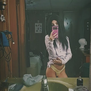 Krissy🤑