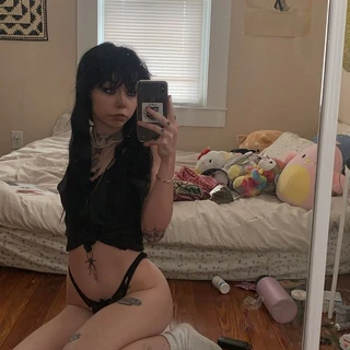 L ;3