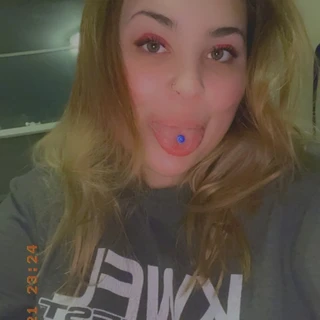 Bustychick