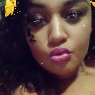 Busty Lia 💋
