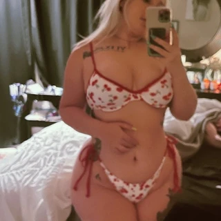 b💋
